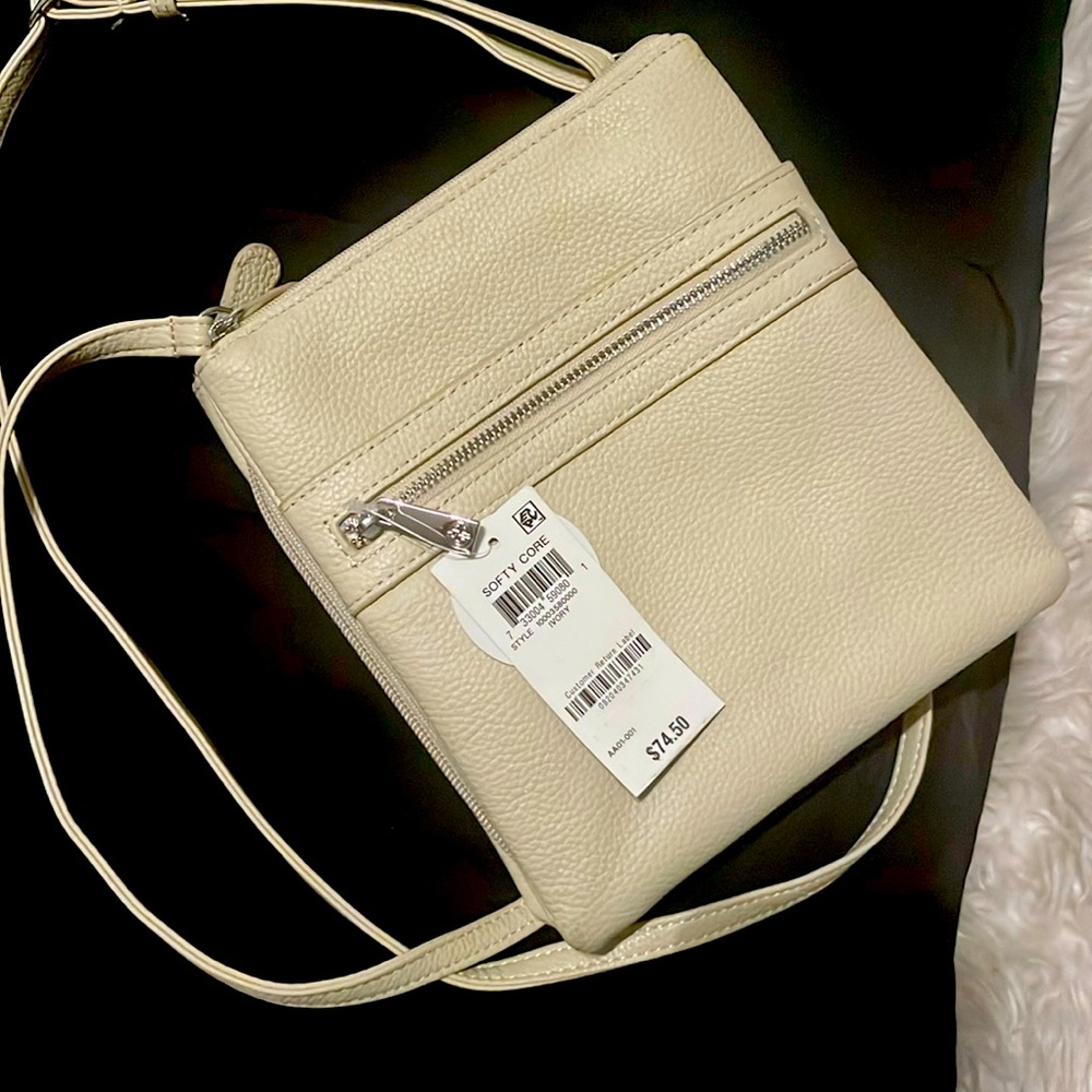 NWT Genuine Leather GIANI BERNINI